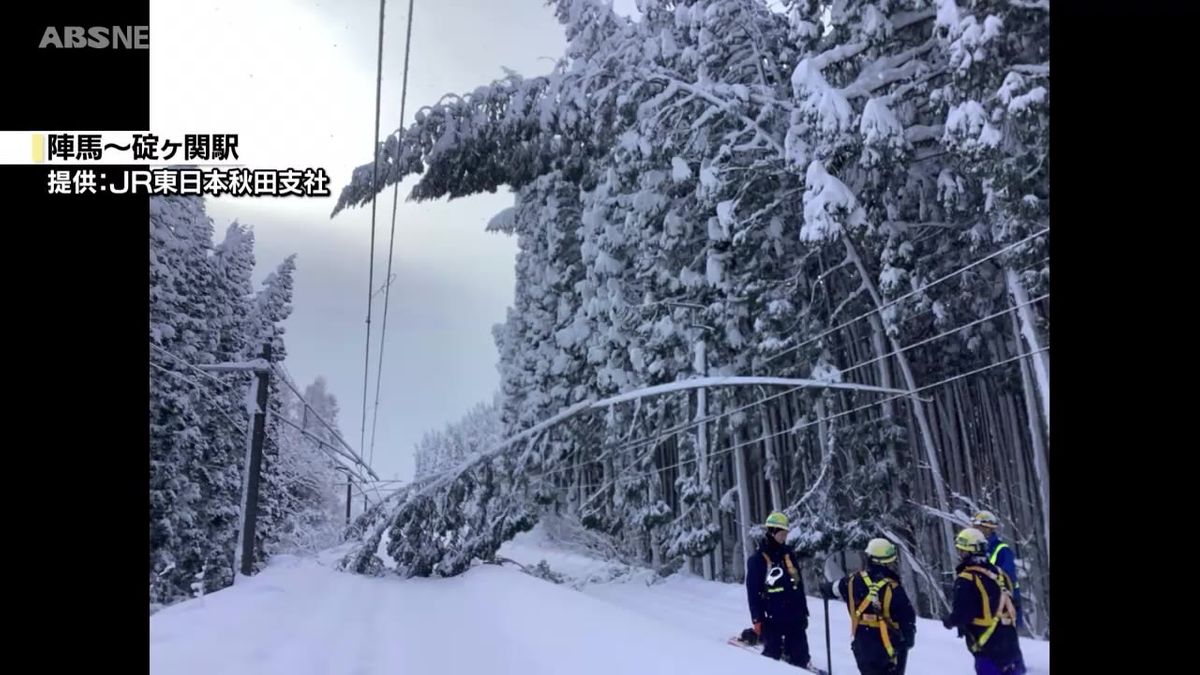 大雪の影響続くJR奥羽線　大館‐弘前で終日運転見合わせ