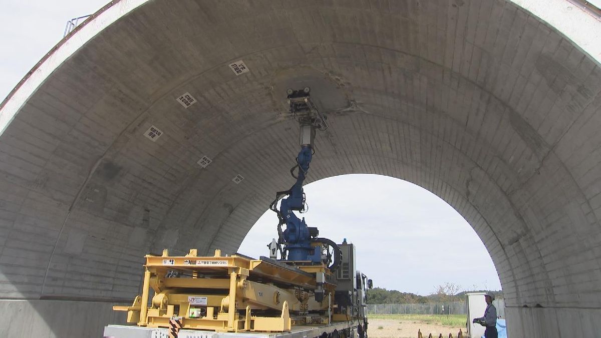 トンネル検査ロボット　リニア中央新幹線へ導入目指す　JR東海