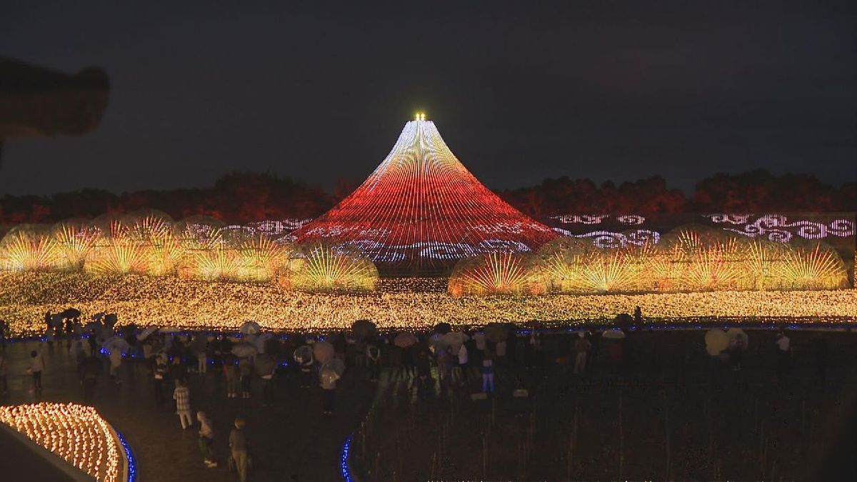 「なばなの里」イルミネーション　今年のメイン会場のテーマ「名峰富士」　新たなトンネル「海さくら」も登場　　三重・桑名市