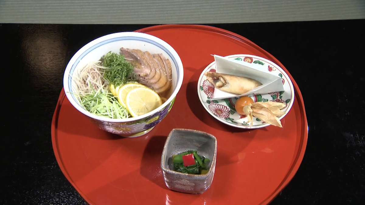 麺料理「あいち鴨レモンのせ～三河手延べうどん」