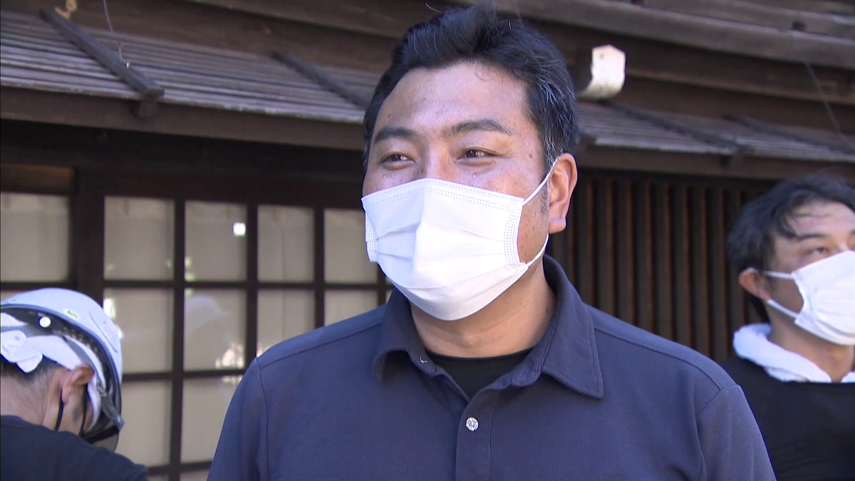 高山・祭屋台保存技術協同組合の八野さん