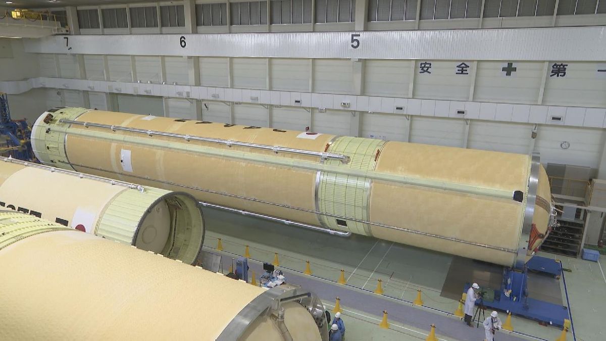 H3ロケット3号機の主要部分が公開　2024年度の打ち上げ目指す　愛知・三菱重工飛島工場