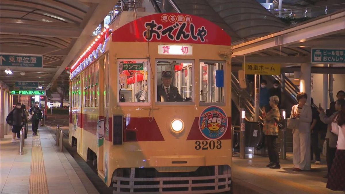 冬の風物詩「おでんしゃ」の試乗会　熱々おでんを路面電車内で　豊橋鉄道