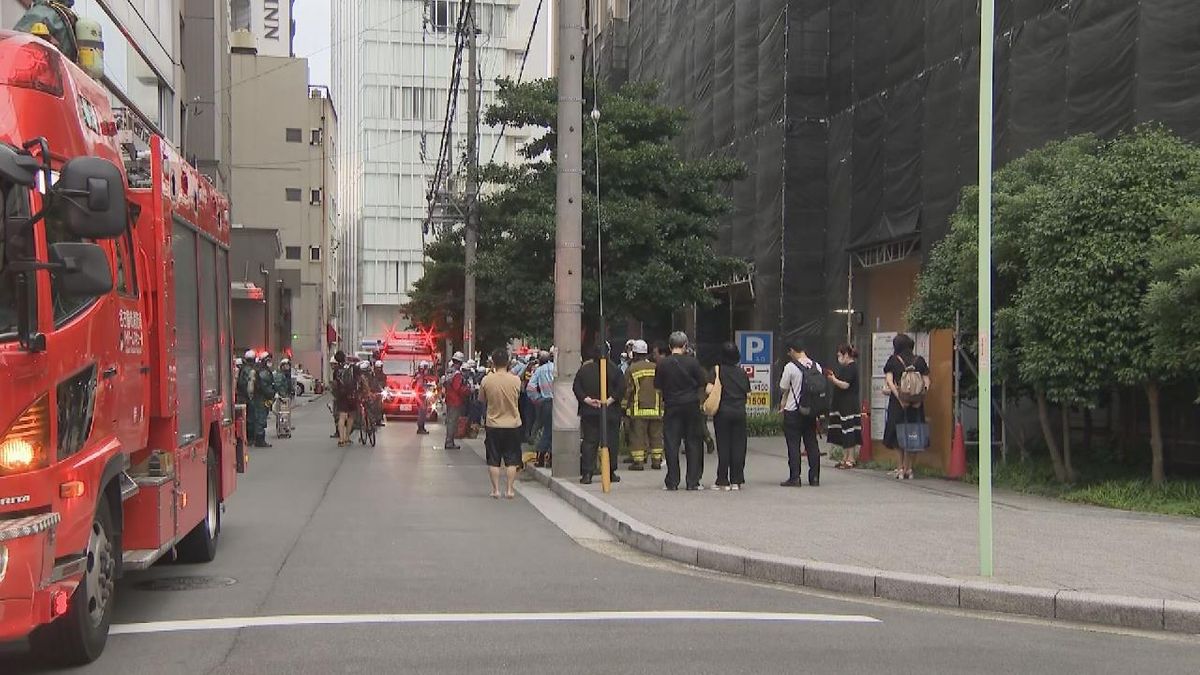 名駅付近のマンションで異臭 せきや鼻水訴え4人搬送 現場は外壁のの塗装工事中で警察が関連を捜査