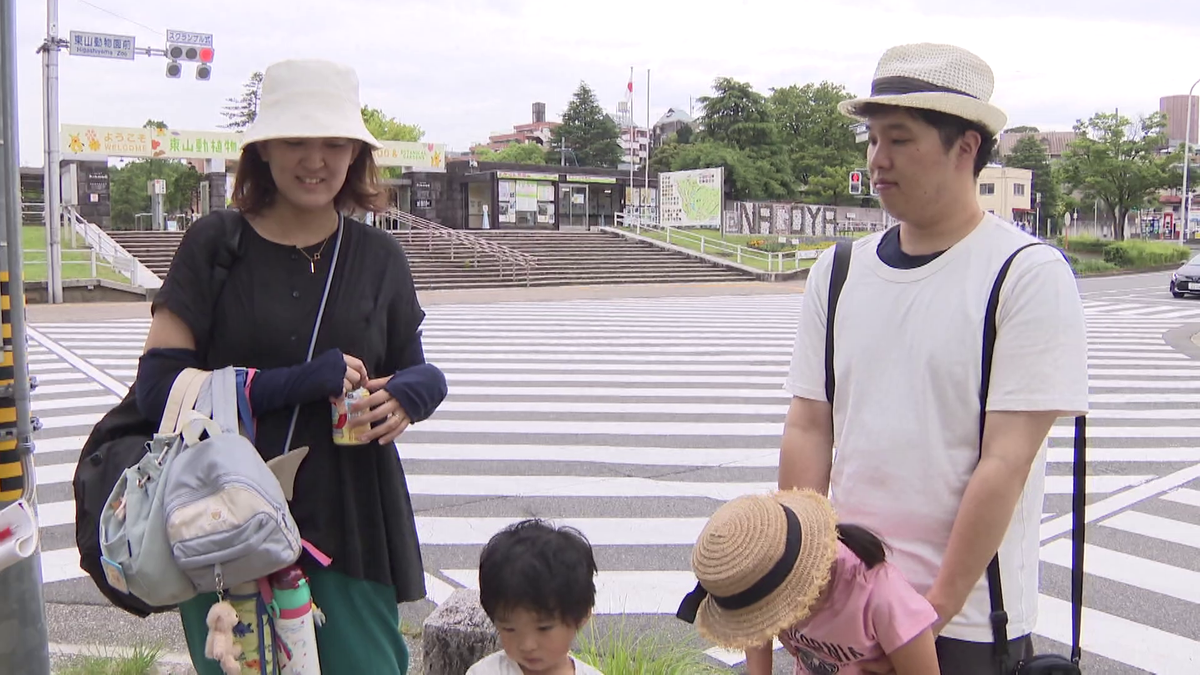 街頭インタビューの様子