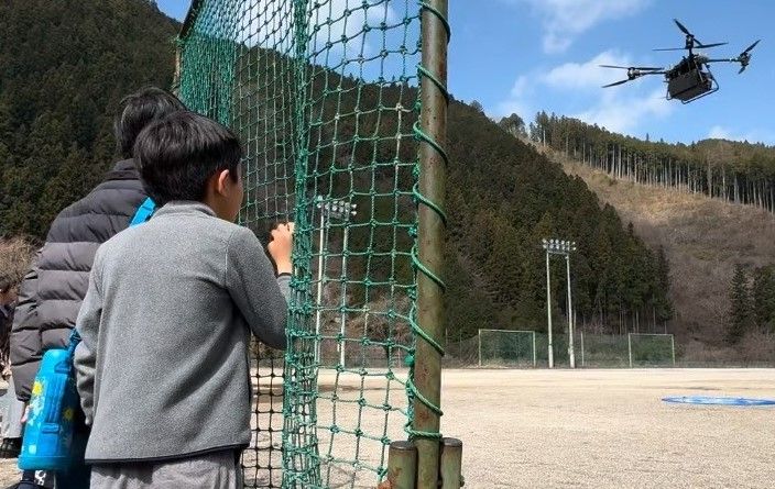 空を飛びイチゴを運ぶドローン　物流問題解決に向けて中電ウイングが実験へ　岐阜・可児市