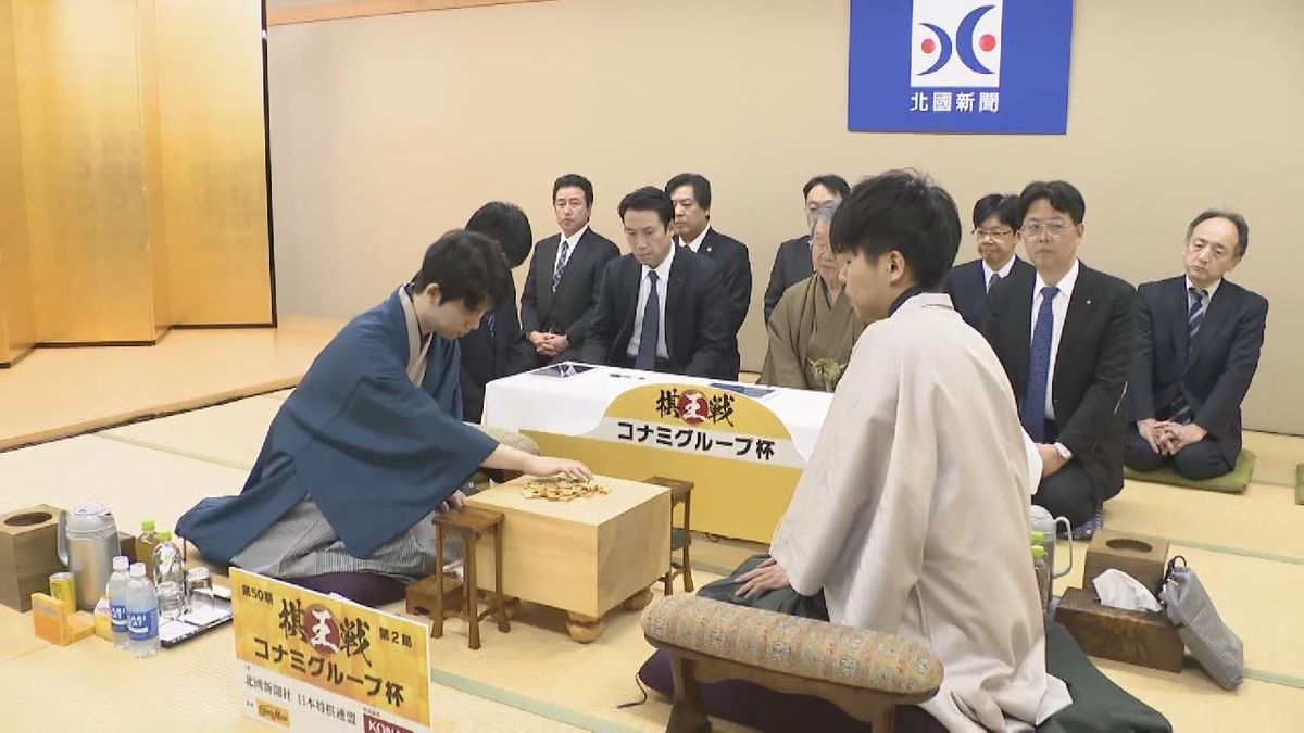 藤井七冠タイトル3連覇に王手　連勝で増田八段を破る　棋王戦五番勝負第2局