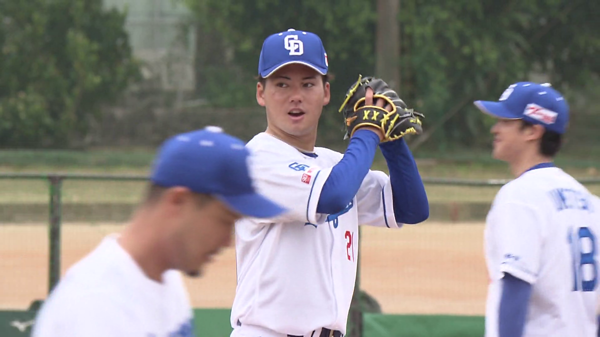 ドラゴンズ沖縄キャンプ】高橋宏斗投手を直撃取材 初日に最速152 ドラゴンズ沖縄キャンプ】高橋宏斗投手を直撃取材 初日に最速152