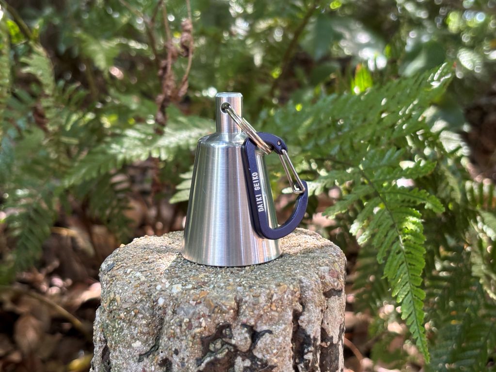 paworks 25周年記念熊鈴 数量限定 いつも持ち歩きたいモフモフの可愛いモンスター。ワンダーワークスの