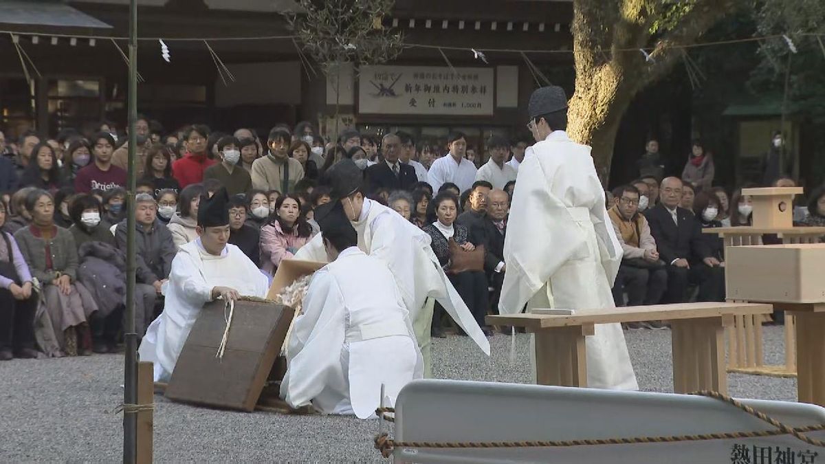 大みそか恒例「大祓」 自身の過ちやけがれをはらい去る  名古屋・熱田神宮