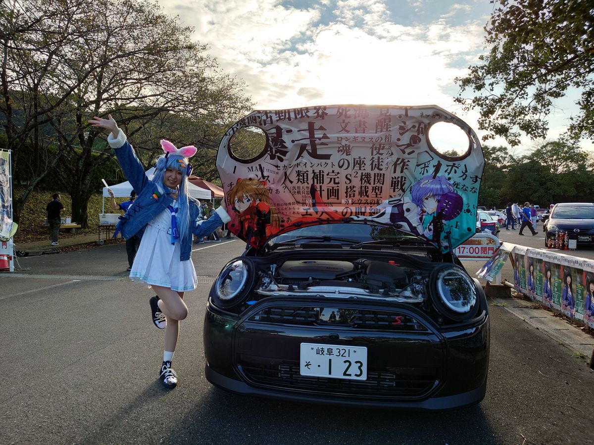 ド派手な“痛車”が大集合！！　今年は「ホロライブ」「ウマ娘」のキャラが人気　4市町の「痛公用車」も参戦！　約150台の中から人気No.1に選ばれたのは…？　岐阜・垂井町