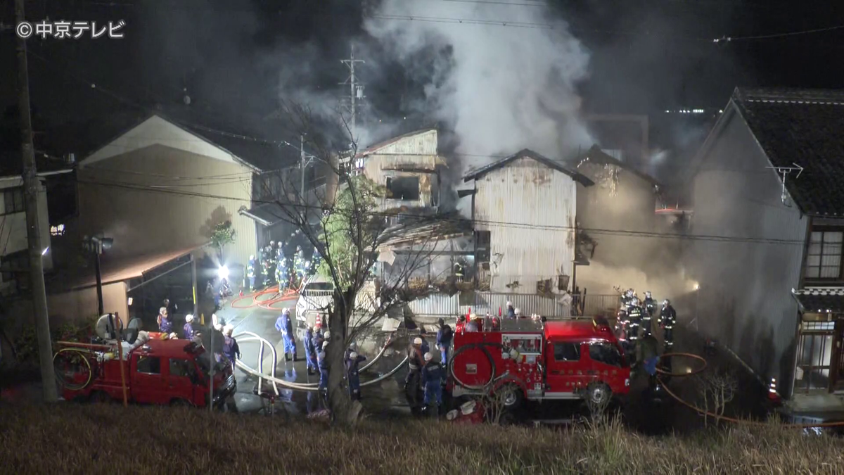 住宅密集地で火事　焼け跡から1人の遺体　1人暮らしの住人男性(94)か　身元確認進める　岐阜・笠松町