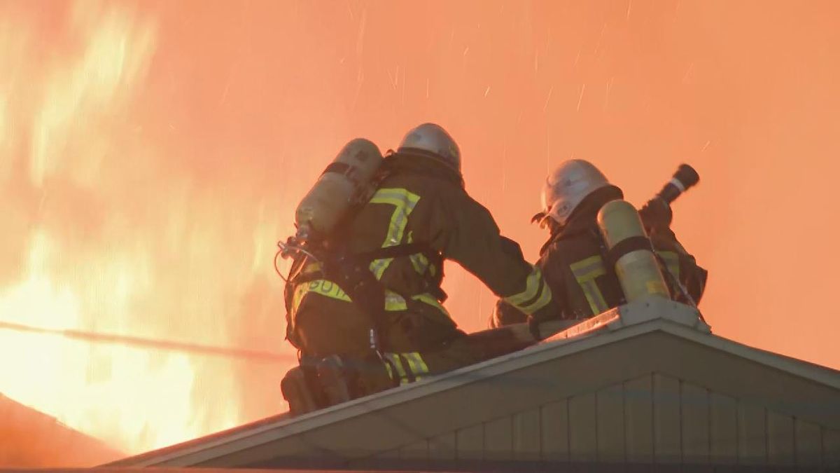 住宅密集地が騒然…3棟焼ける火事　名古屋・中川区