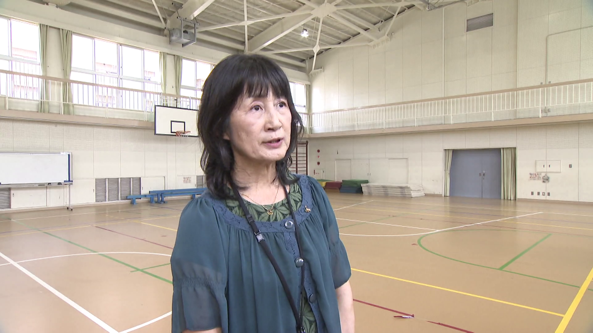 引山小学校の中條真由美校長