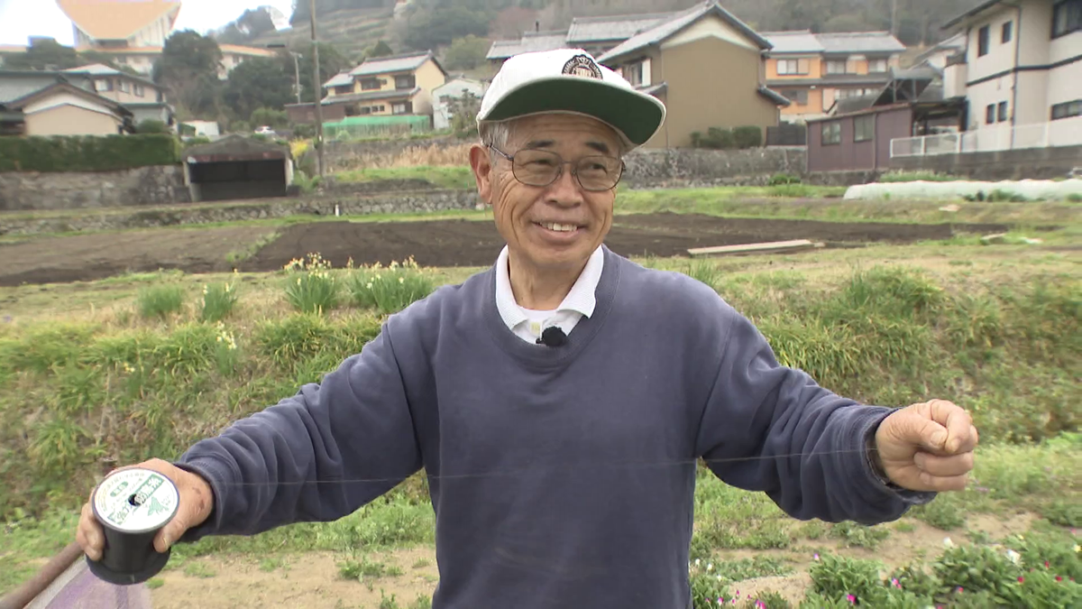「糸を張っても効果がない」と話す大嶽農園の大嶽さん