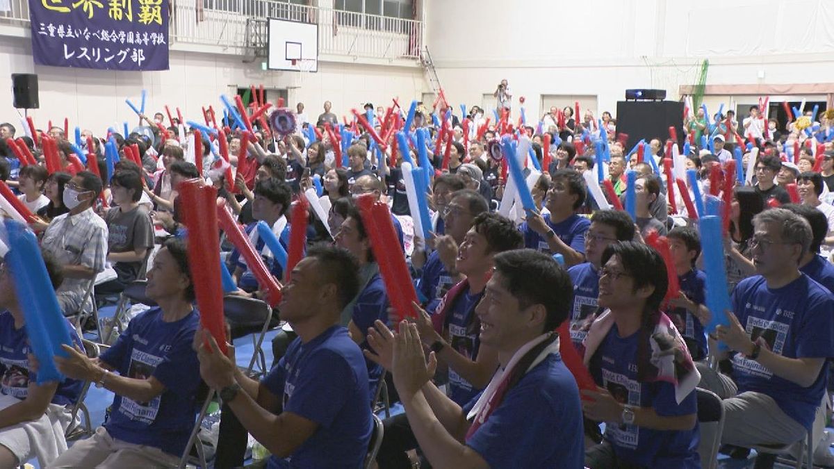 レスリング藤波朱理　圧倒的な強さで金メダル　地元に300人超の大観衆　三重・四日市市