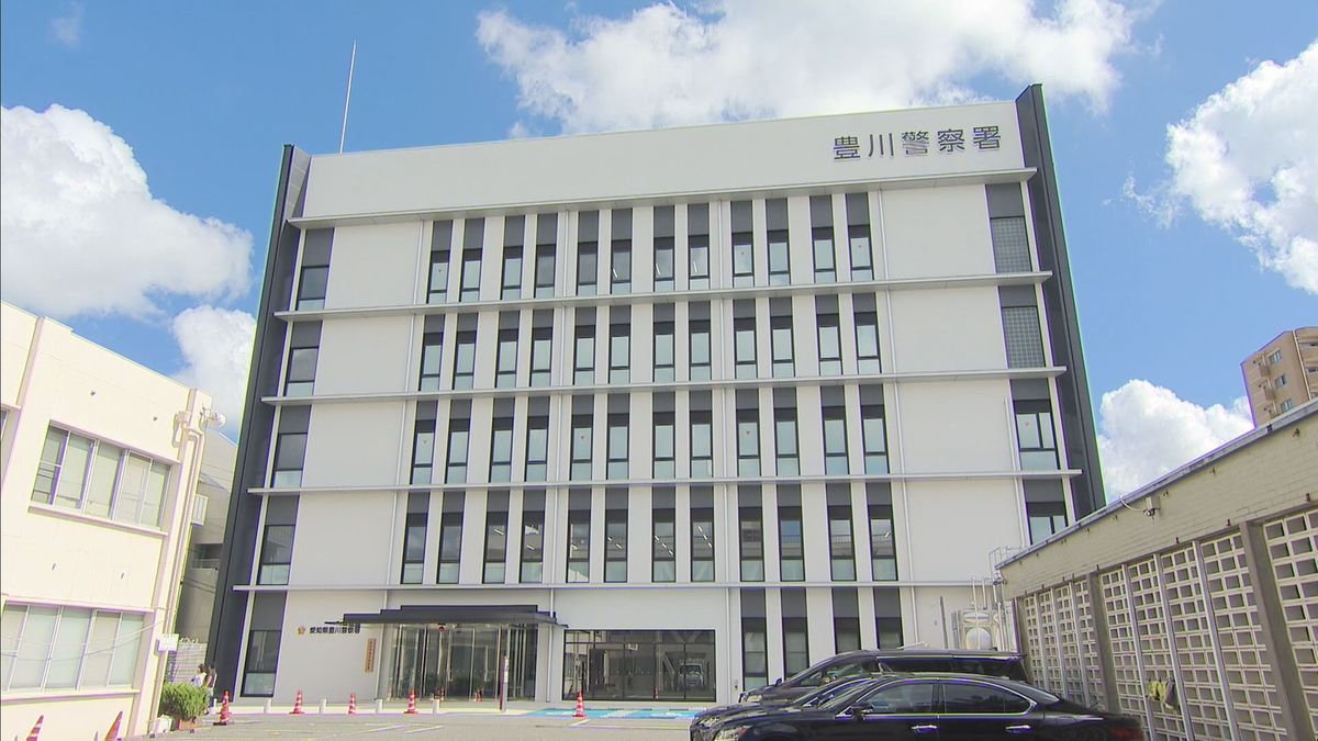 「女子高生のスカートの中の下着をどうしても見たかった」　駅の構内で17歳の少女のスカートの中を盗撮しようとしたか　20歳の大学生の男逮捕　愛知・豊川市