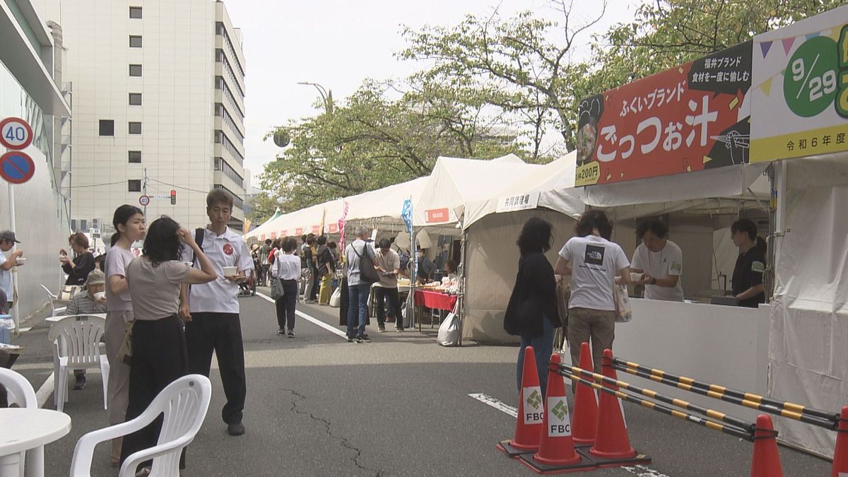 県産食材の“ごっつぉ”販売 福井の豊かな食の魅力発信 「ふくい食と農の博覧会」 29日まで、ハピテラスでは全国高校生食育王選手権大会も