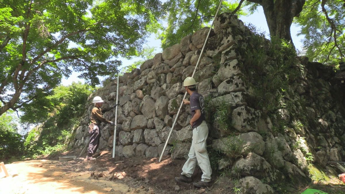 能登半島地震で崩壊 越前大野城の石垣月内に修復完了 遊歩道の通行規制は来月解除へ