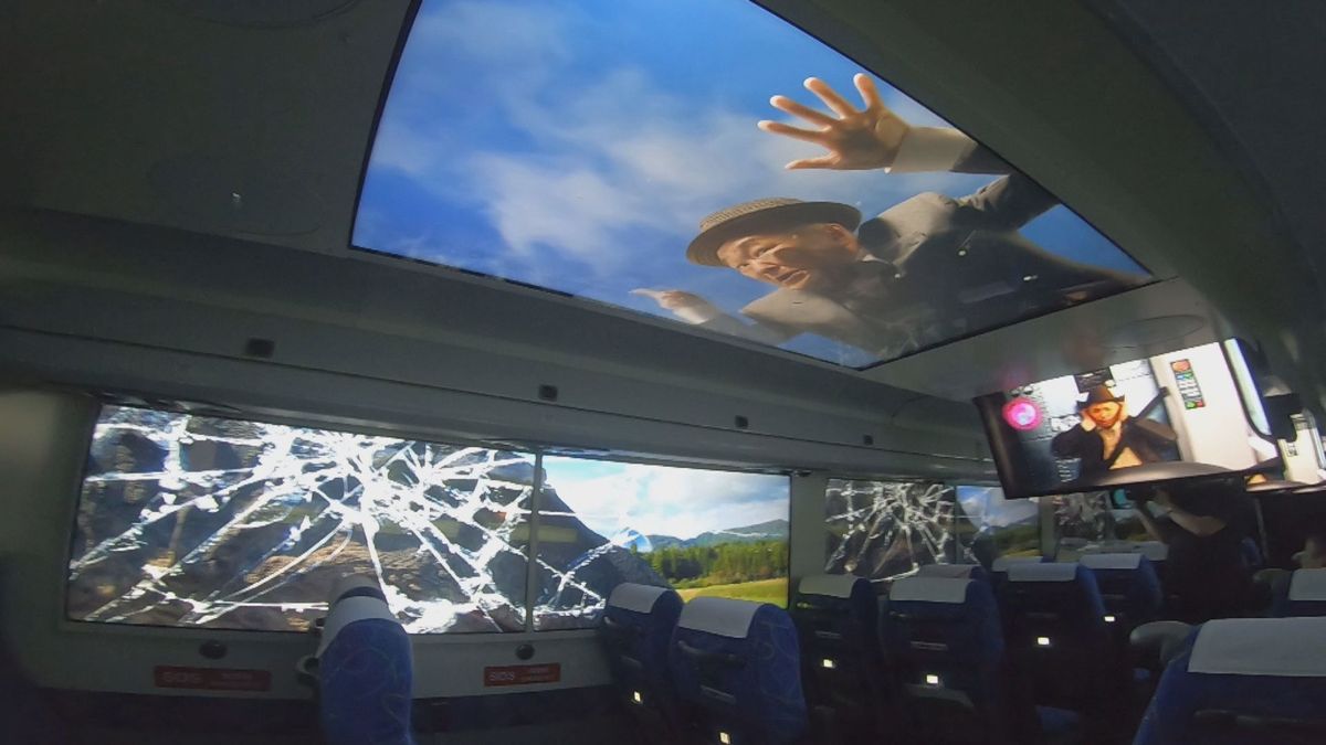 車窓や天井に仮想現実駆使した映像流す 新感覚XRバス 6月1日から運行開始