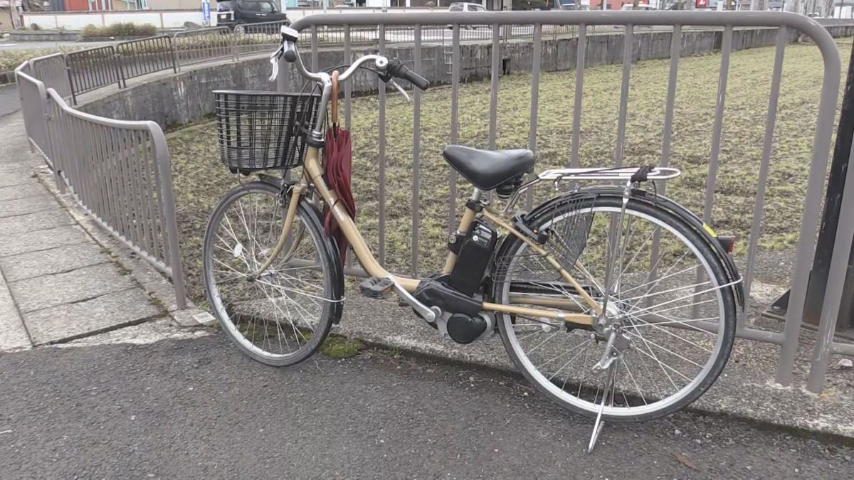 越前市の県道交差点で乗用車と自転車が出合い頭に衝突 自転車運転の72歳女性が意識不明の重体に