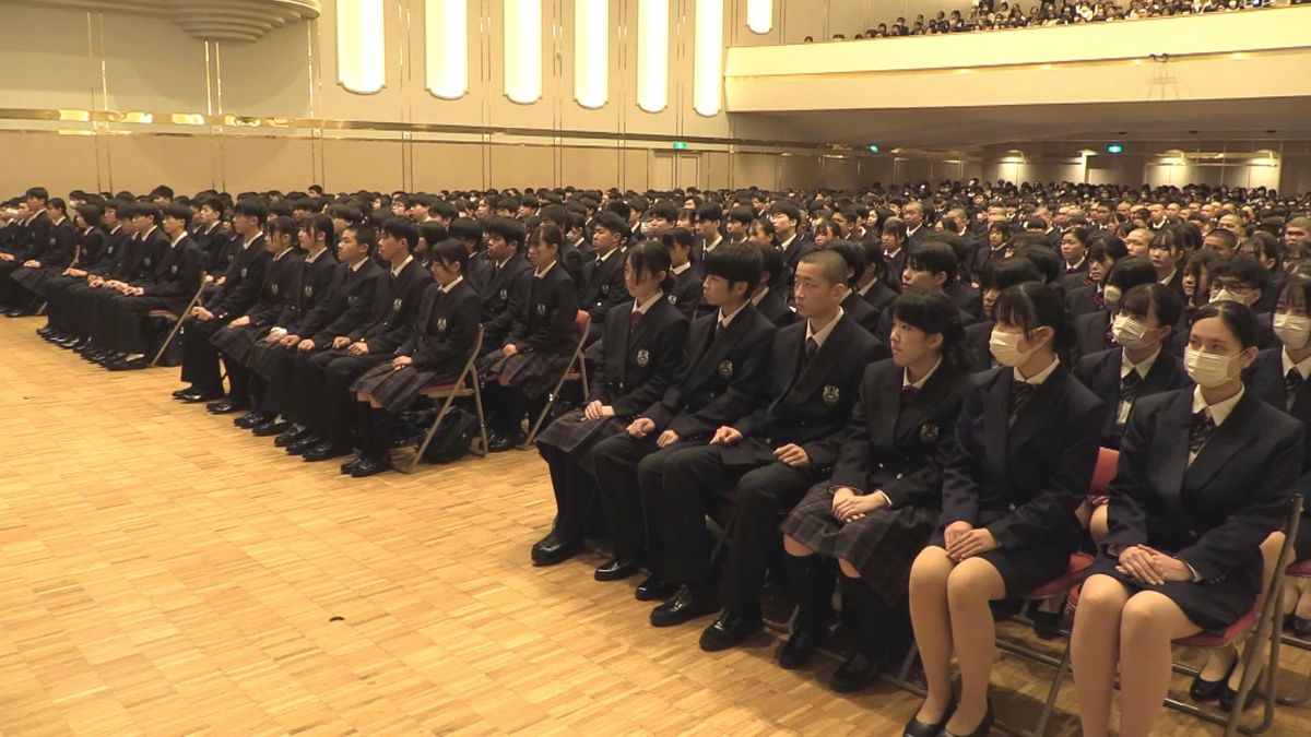 「スポーツだけでなく学業でも力を発揮して」 福井工業大学附属の福井中学校と福井高校で入学式 決意新たに