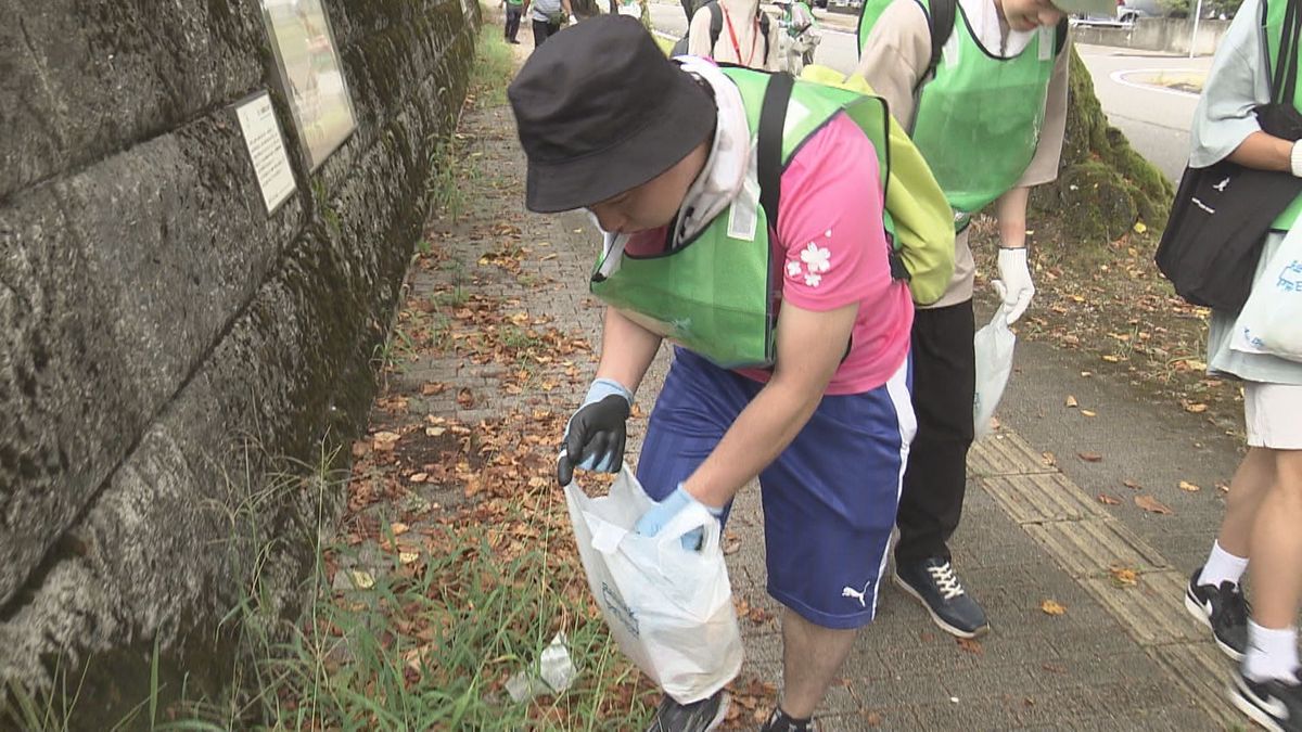 歩いて拾って社会貢献 福井市の足羽川沿いで清掃活動 県内各地で猛暑日・真夏日に