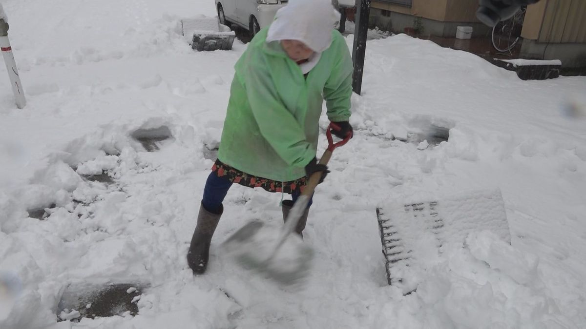 冬型の気圧配置強まり嶺北の平地でも積雪　15日夜が雪のピーク　交通障害などに注意