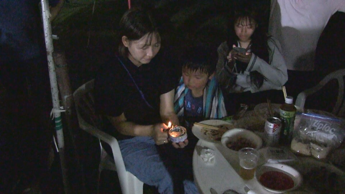 夜の防災訓練、缶詰でロウソク作りも 家庭でできる対処学ぶ 福井市・新田塚第六自治会