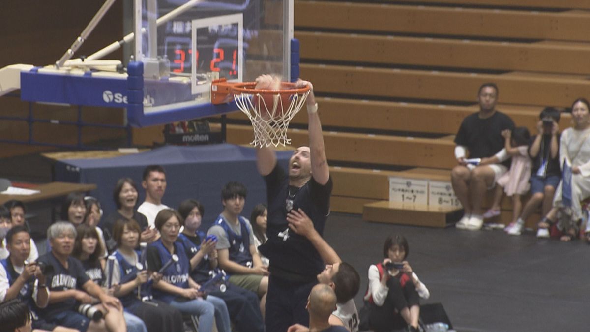福井ブローウィンズがB2神戸に快勝!新体制発足後初のプレシーズンゲーム 元NBAプレーヤーの豪快ダンクにブースター沸く
