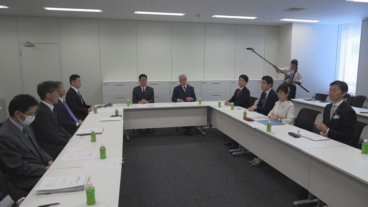米原ルート「到底困難」 JR東海が見解 北陸新幹線与党整備委員会で聞き取り 過密ダイヤと運行システムの違いで実現難しく 今後京都の意見踏まえ ...
