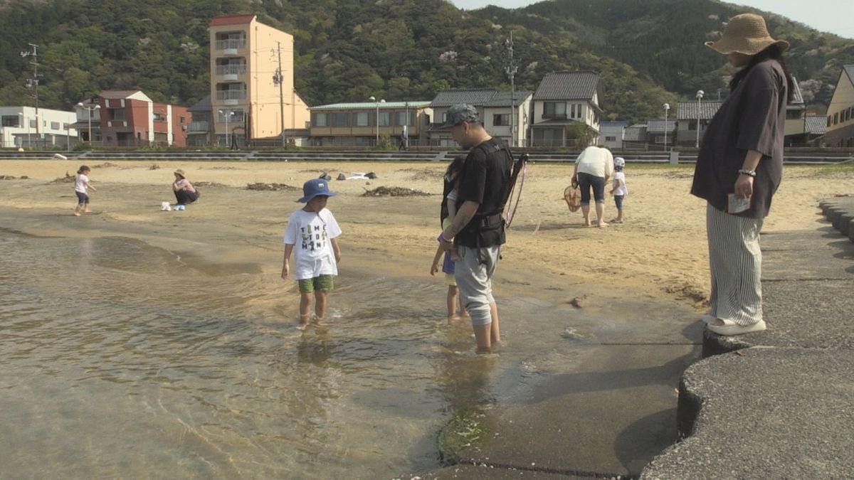 小浜で真夏日に迫る29.5度 県内は季節外れの暑さに 福井市の水田では早くもコシヒカリの田植え