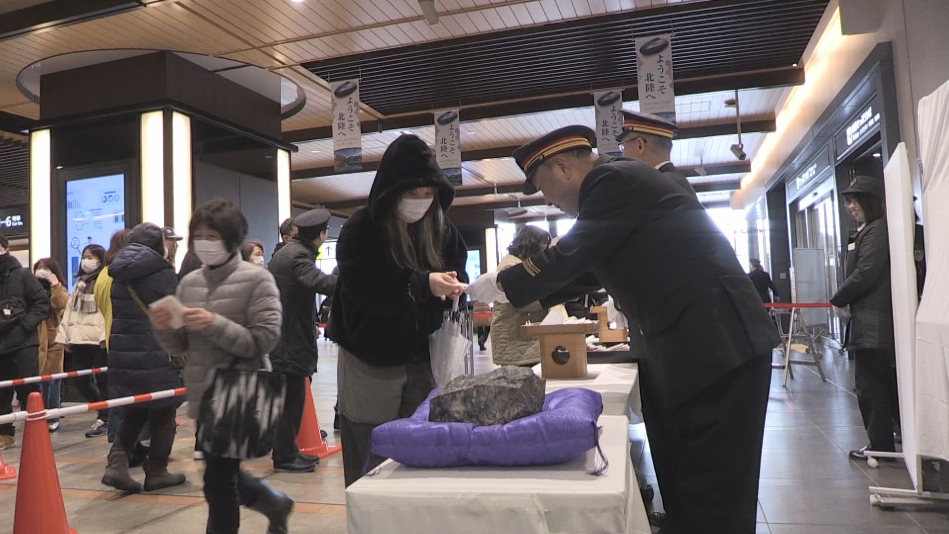 福井ブローウィンズ開幕戦配布ベースボールシャツ　2着 福井ブローウィンズ開幕戦配布ベースボールシャツ 2着 みあっ
