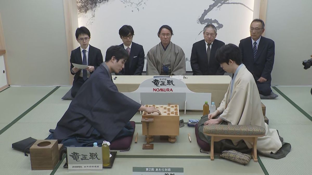 藤井聡太竜王「完敗だった」 竜王戦第2局、103手で佐々木勇気八段が勝利 シリーズ成績1勝1敗に
