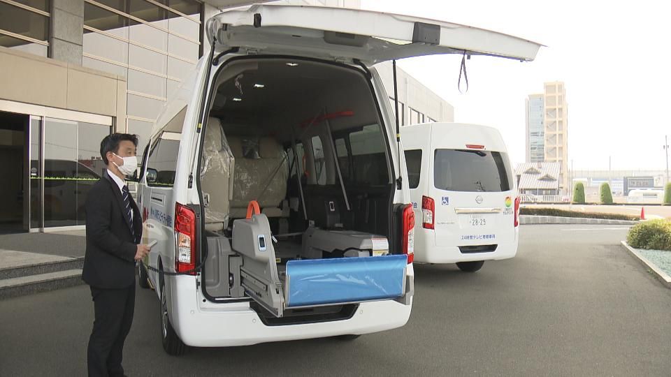 送迎に役立てて 24時間テレビの募金をもとにリフト付きバスなど福祉車両5台を福井県内の福祉施設に贈る