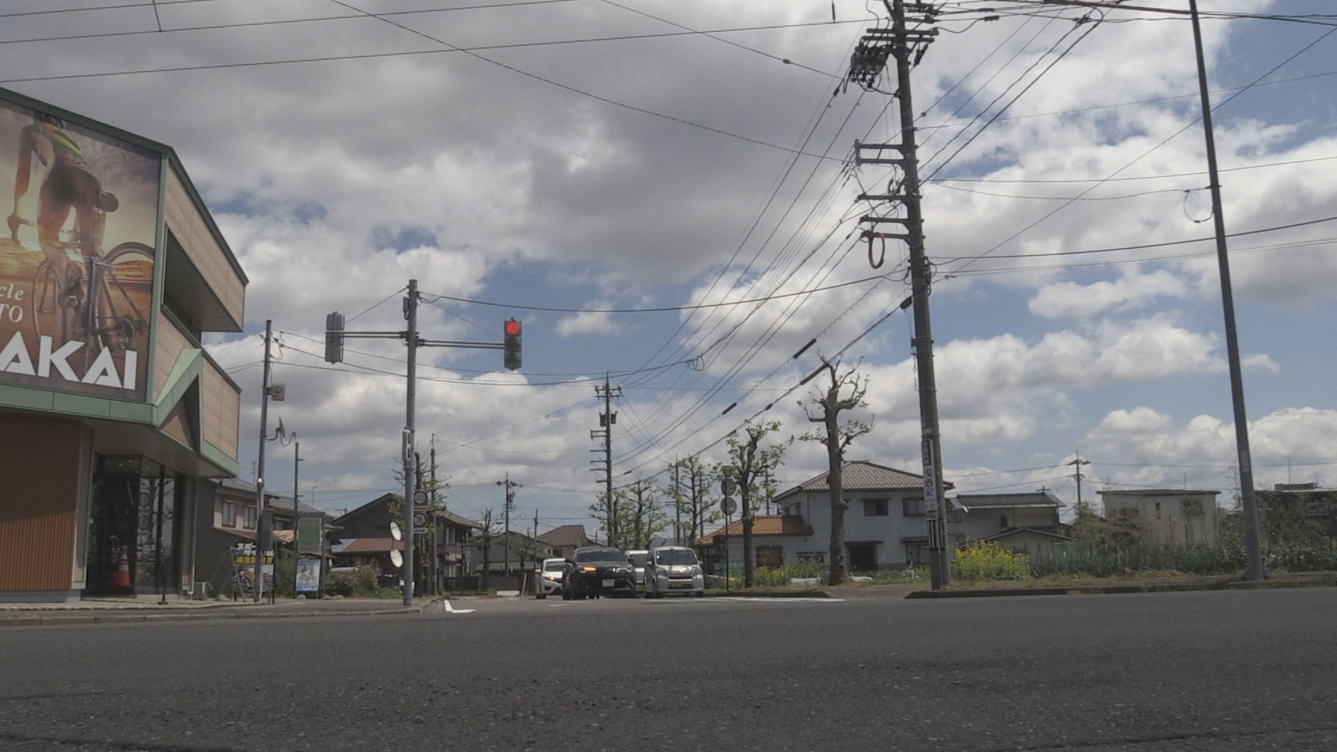 福井市の市道交差点で軽トラックと乗用車が衝突　軽トラック運転の69歳男性が意識不明の重体