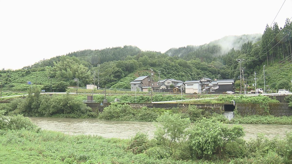 雨のピーク過ぎるも12日は梅雨空 ぐずついた天気に