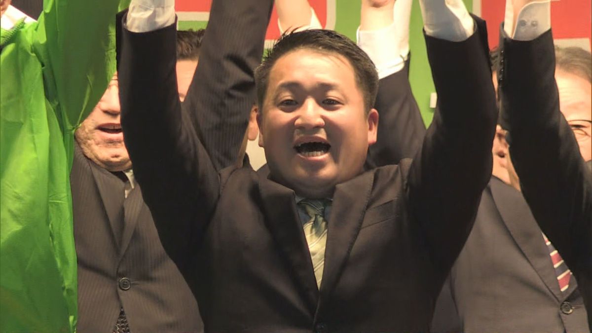 渡辺英朗氏(44)が無投票再選　若狭町長選挙　2期目に向け決意示す　物価高対策や小中学校の給食費無償化の実現へ
