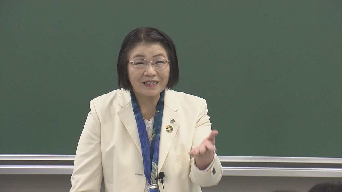 「困難があっても夢に向かって壁を打ち破って」アルバイトから会社トップに上りつめ 福井ゆかり「井村屋」会長が学生にエール