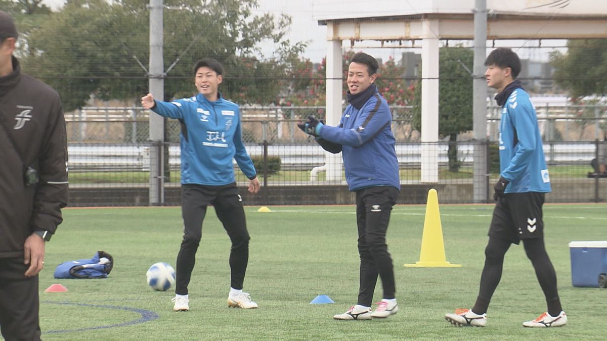 今年こそはJFL昇格を! 福井ユナイテッドが今年初練習 8選手が新加入