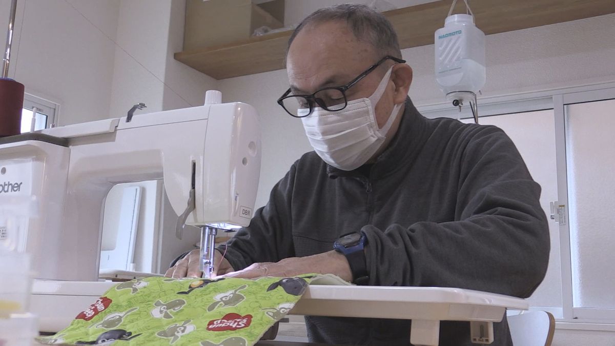 内履き入れる袋、孫のため手作り 小学校入学で準備進む 敦賀市のミシン教室