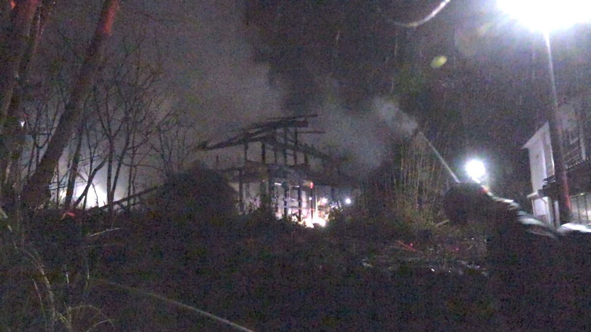 福井市で火事　木造住宅1棟全焼　焼け跡から1人の遺体　