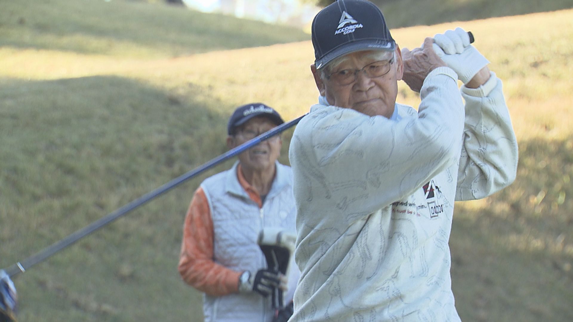 84歳の男性がゴルフの「エージシュート」を500回達成 70代から