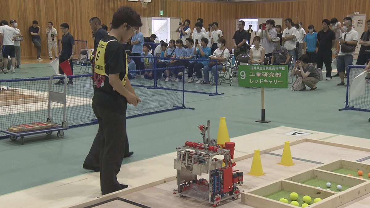 青春の1ページ刻む 全国高等学校ロボット競技大会県予選 開催