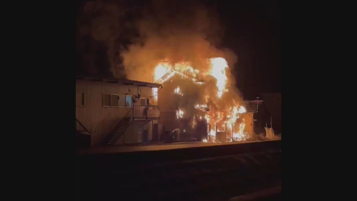 27日未明福井市で住宅1棟が全焼した火事で 69歳の家主の男を放火の疑いで逮捕