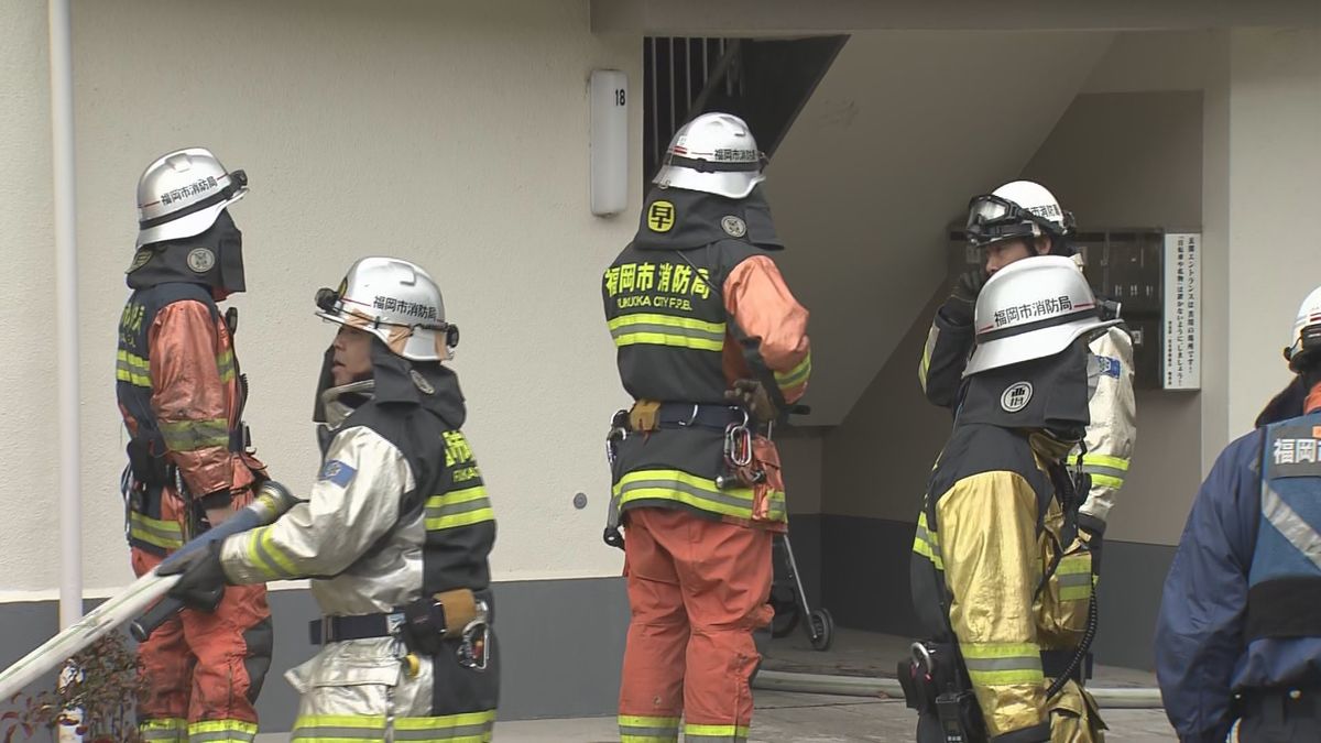 【速報】「5階建ての1階から火」室見団地で火災　2人を病院に搬送