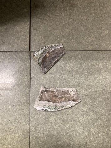 JR大牟田駅のホームでセメント片2つを発見　屋根の一部が腐食して落下か　ケガ人なし　福岡