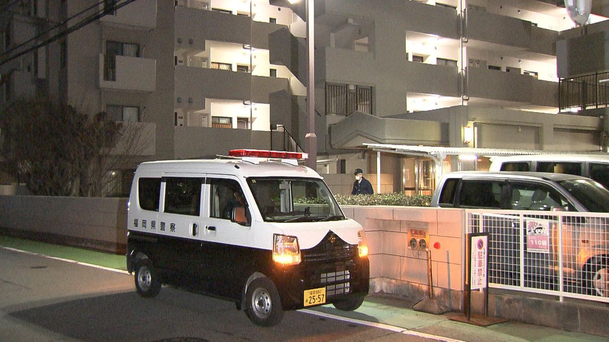 博多区のマンションで女性が死亡　住人男性を病院に搬送　事件と事故の両面で調べる　福岡