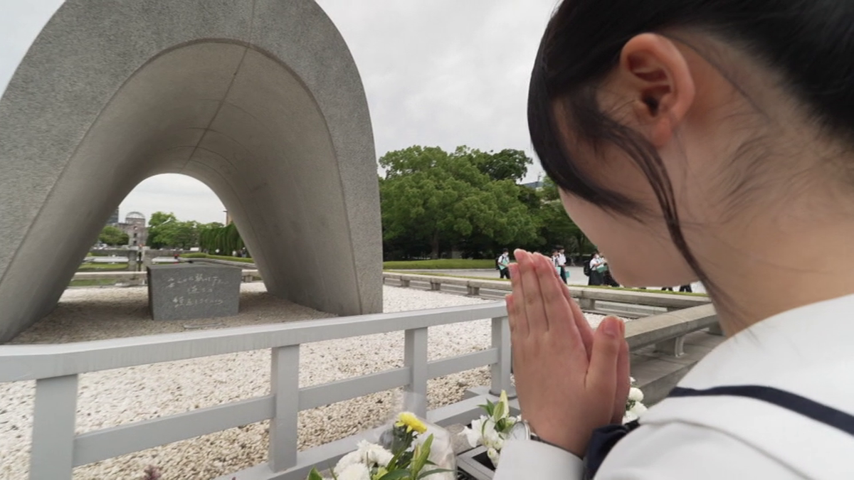 2ページ目 原爆死没者名簿 初めて公募で選ばれた高校生らが記帳（2026