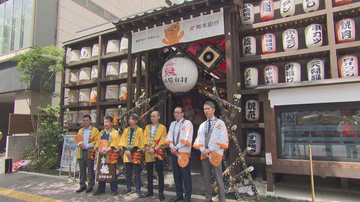 熊本屋台村での除幕式(7月25日･熊本市中央区)